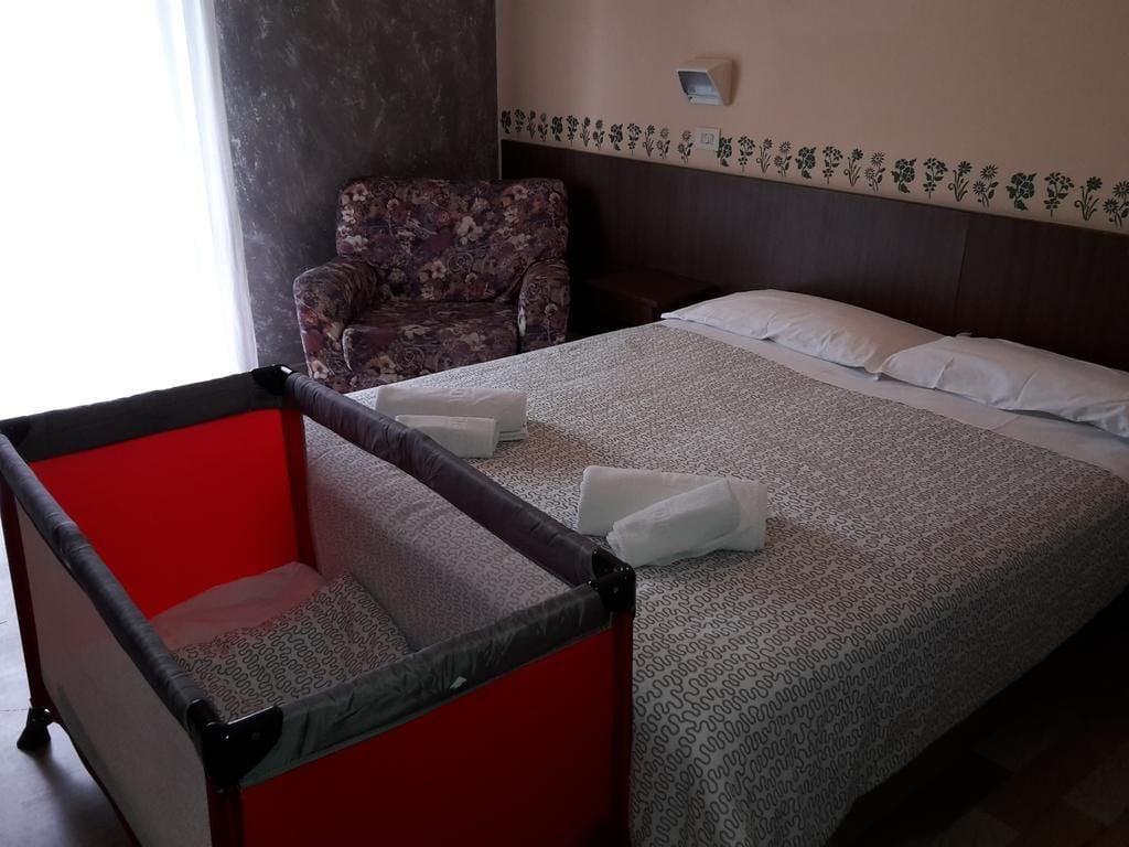 Hotel Annetta リミニ エクステリア 写真